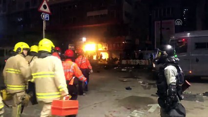 Hong Kong'da protestoların şiddeti artıyor (6)