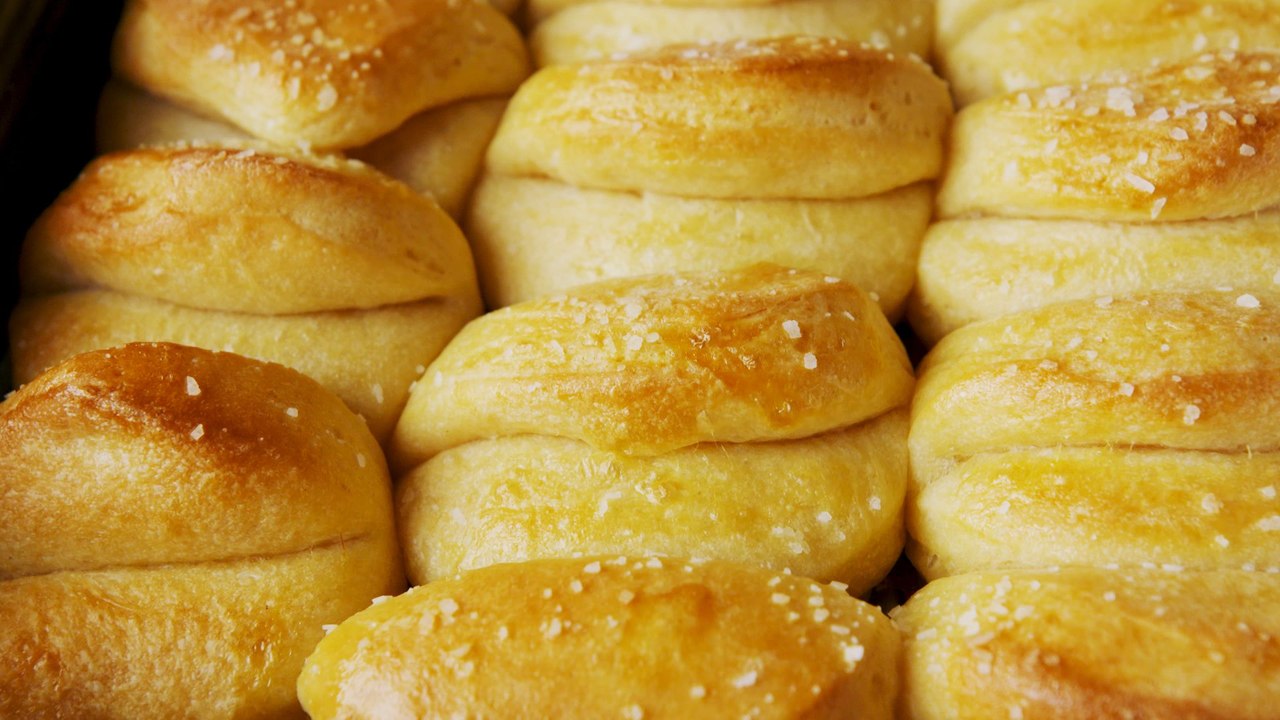 Easy, Buttery Parker House Rolls Are Perfect For Thanksgiving