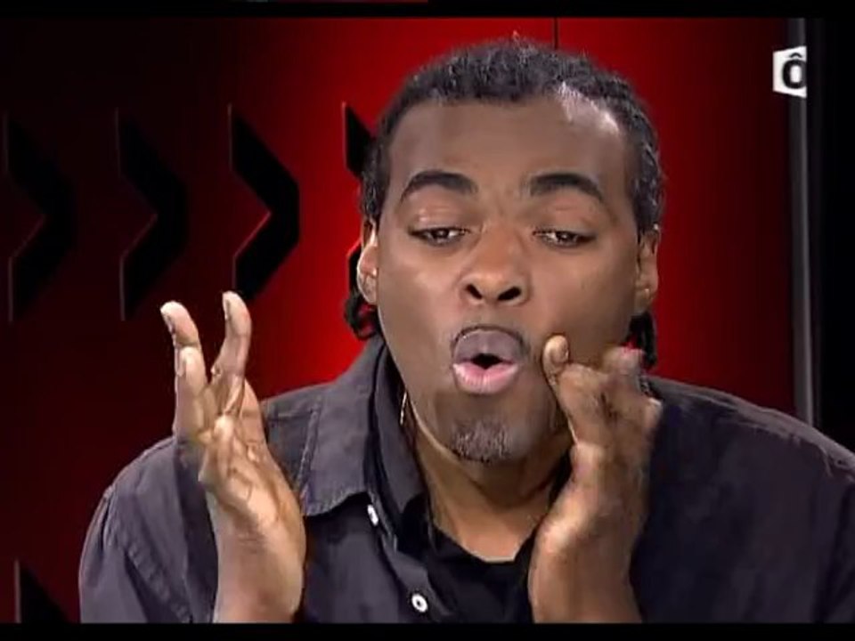 Les Copains d'Abord joués avec les joues