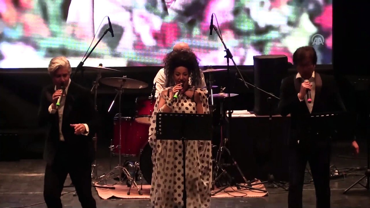 Nejat Uygur, Bilecik Tiyatro Günleri'nde anıldı