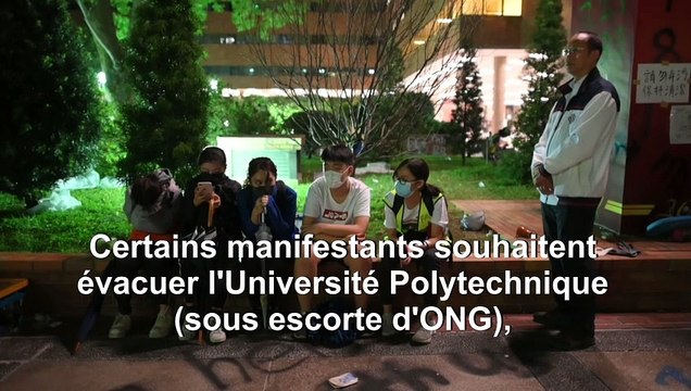 Hong Kong: des ONG rencontrent des étudiants qui manifestent à l'Université Polytechnique
