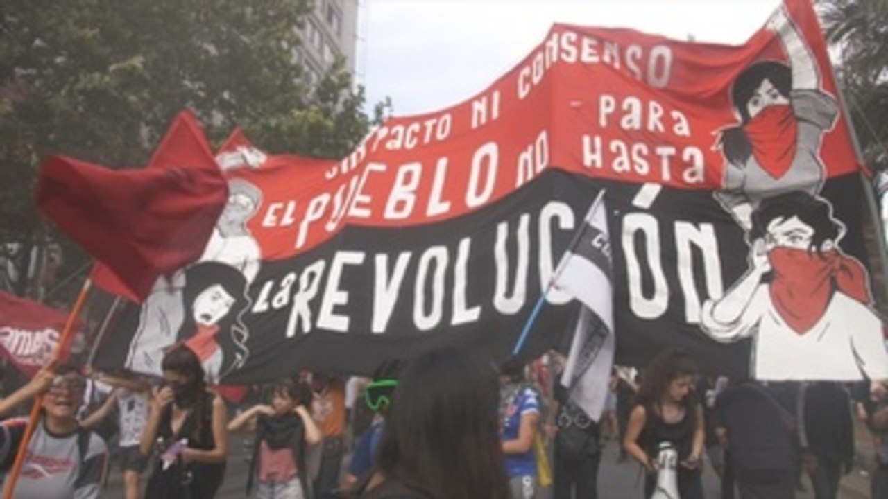 Chile cumple un mes de protestas