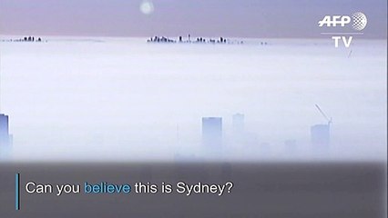 Smoke haze blankets Sydney as bushfire threat rises