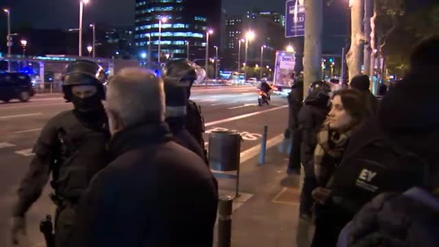 Los CDR volvieron a cortar el tráfico anoche en las principales vías catalanas tras el juicio a Torra por desobedincia