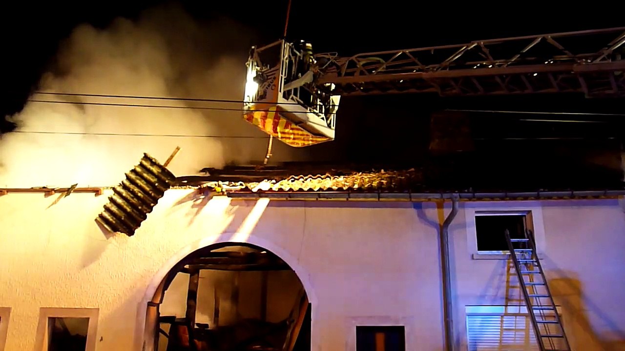 incendie la nuit dernière dans un garage entre deux maisons d’habitation à Villotte (88)