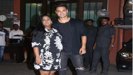 Pregnant Arpita Khan and Aayush Sharma pose on 5th wedding anniversary