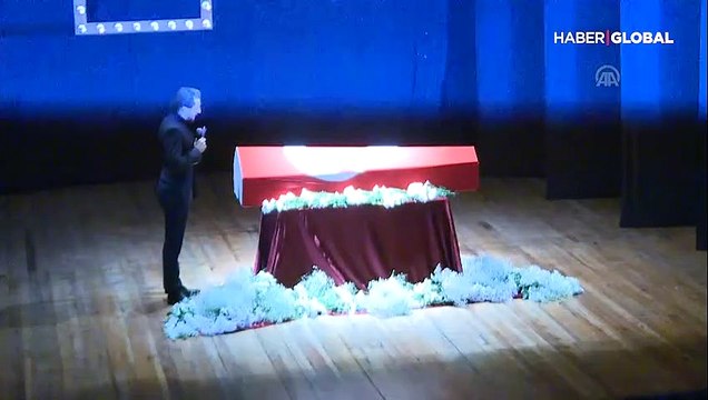 Usta oyuncu Yıldız Kenter son yolculuğuna uğurlanıyor