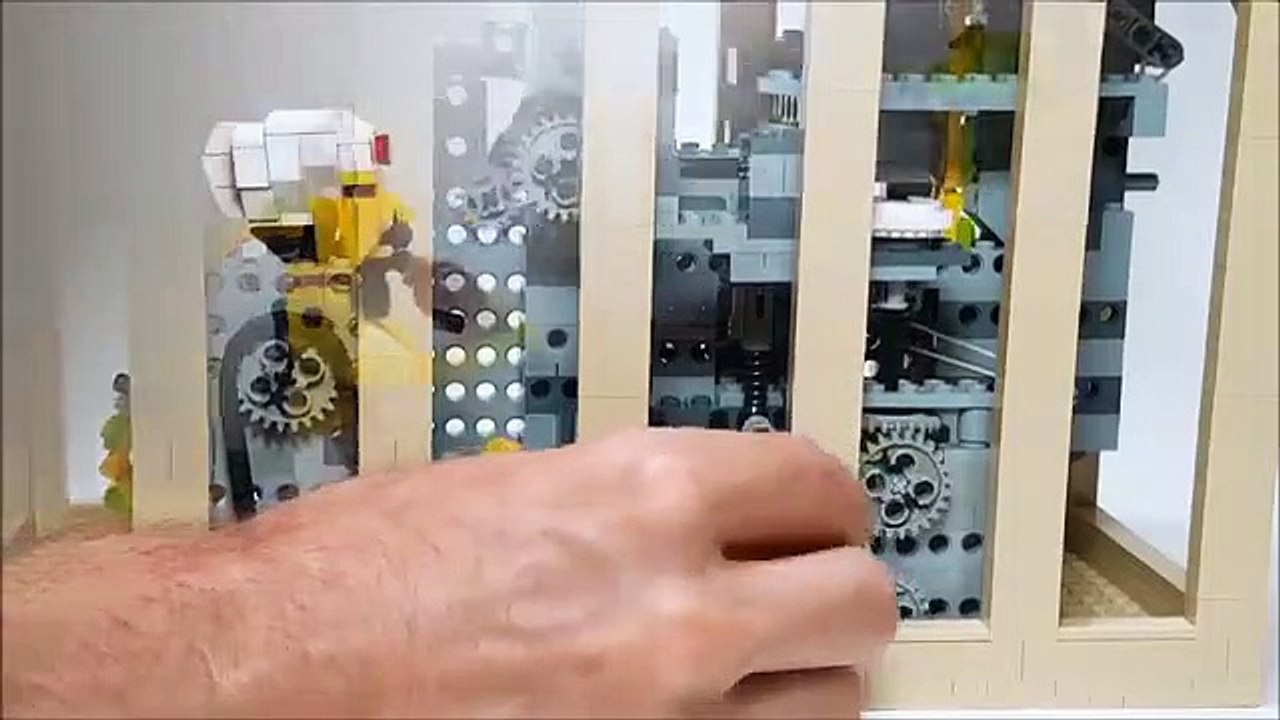 10 scènes mécaniquement animées en LEGO