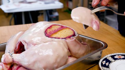 How a cake artist makes realistic turkey cakes for Thanksgiving