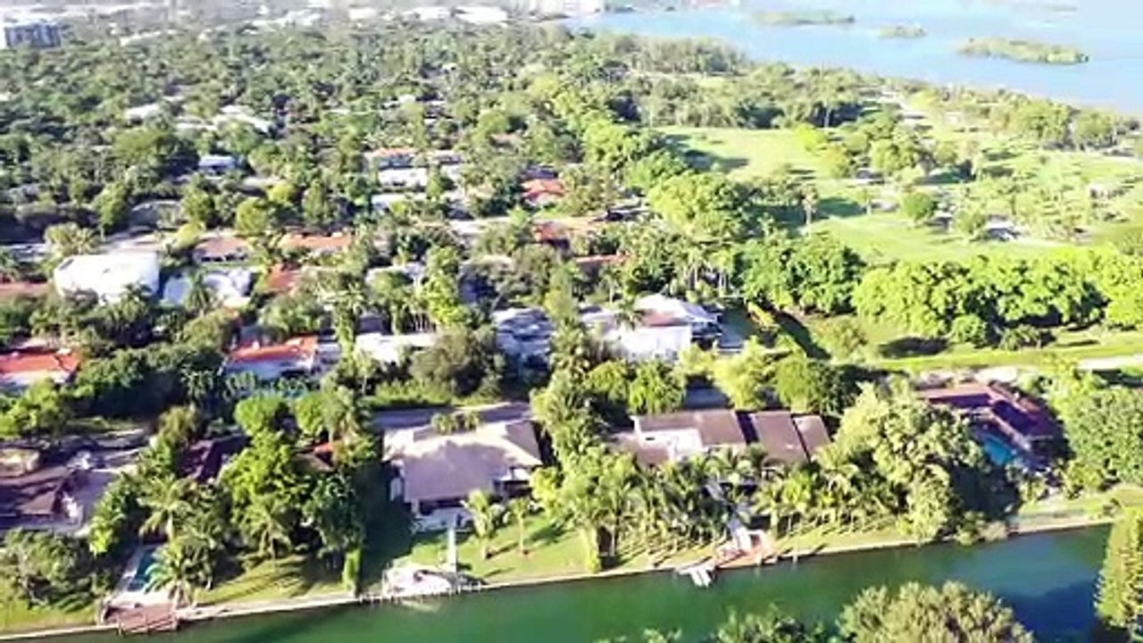 BUDGET JET SKI RENTAL MIAMI 150 Ocean Ct Miami Beach, FL 33139 (786)349-3661 http://budgetjetskirentalmiami.com/