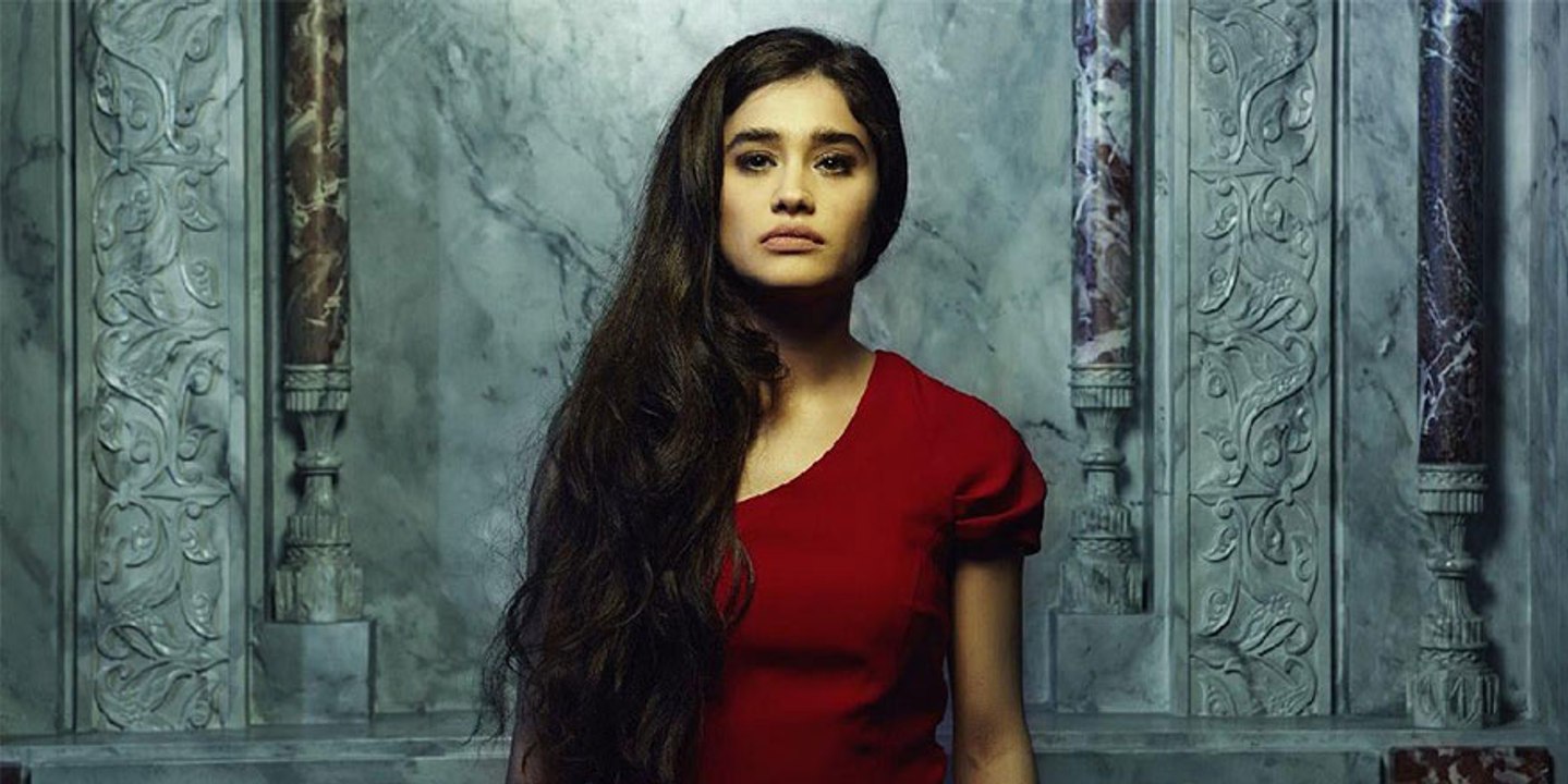 زوج ممثلة تركية شابة يعترف بحبه لها