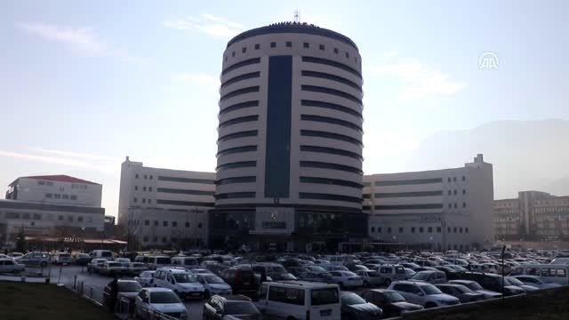 Küçük diyaliz hastası kızın organ nakli sevinci