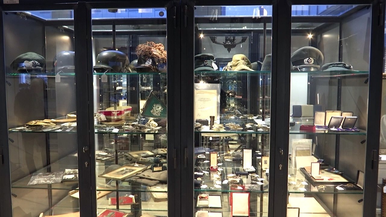 Hitlers Zylinder unter dem Hammer: Münchner Auktion provoziert