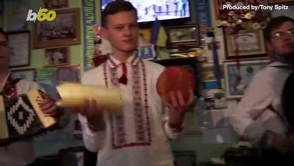 This Master Craftsman Builds Beautiful Musical Instruments With Matches