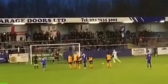 Vídeo viral: El penalti más desastroso de la historia hace estallar a carcajadas a todo el estadio