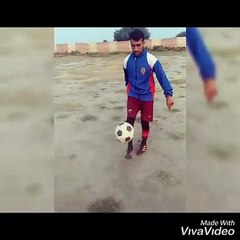 Waqas Khan From Arifwala Amazing Football STUNTS In Public