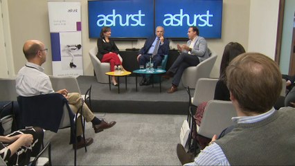 Alfonso Guerra en un encuentro en la firma de abogados Ashurst