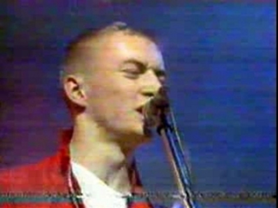 Redskins - Keep On Keeping On