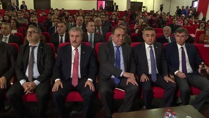 "Ortak Değerimiz Ahmet Ağaoğlu" Konferansı'nda AA'ya plaket