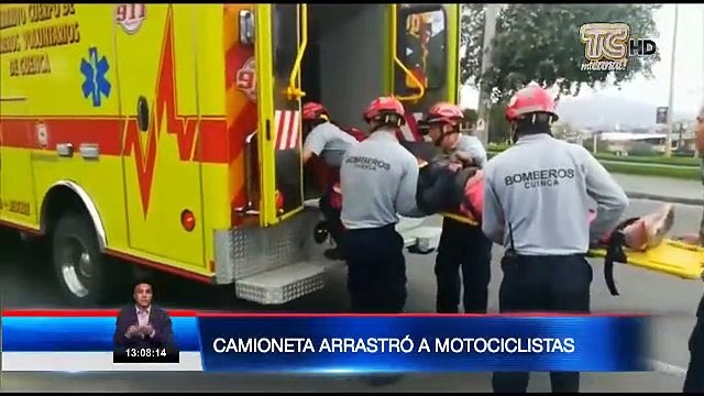 Mujer queda gravemente herida luego de que su moto sea impactada por una camioneta