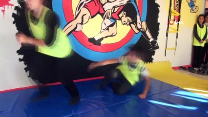 Samed öğretmen, öğrencilerinin hayallerine öncü oldu