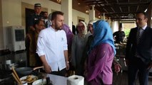 Şef Ömür Akkor, Malezya Kraliçesi'ne Türk mutfağını tanıttı - PUTRAJAYA