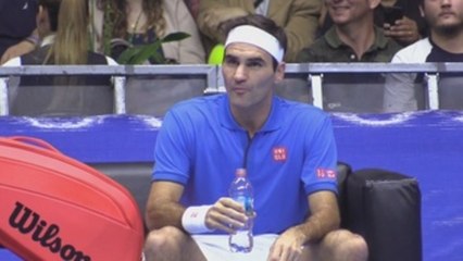 Federer gana al alemán Zverev en su primera vez en Chile