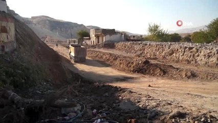 610 yıllık Er-Rızk Cami taşınmaya hazır