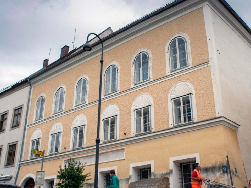 Das Geburtshaus von Adolf Hitler wird zur Polizeistation
