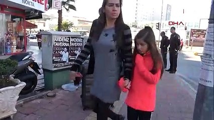 Antalya'da bir acayip olay! Ayakta böyle bekledi, tepki vermeyince de...