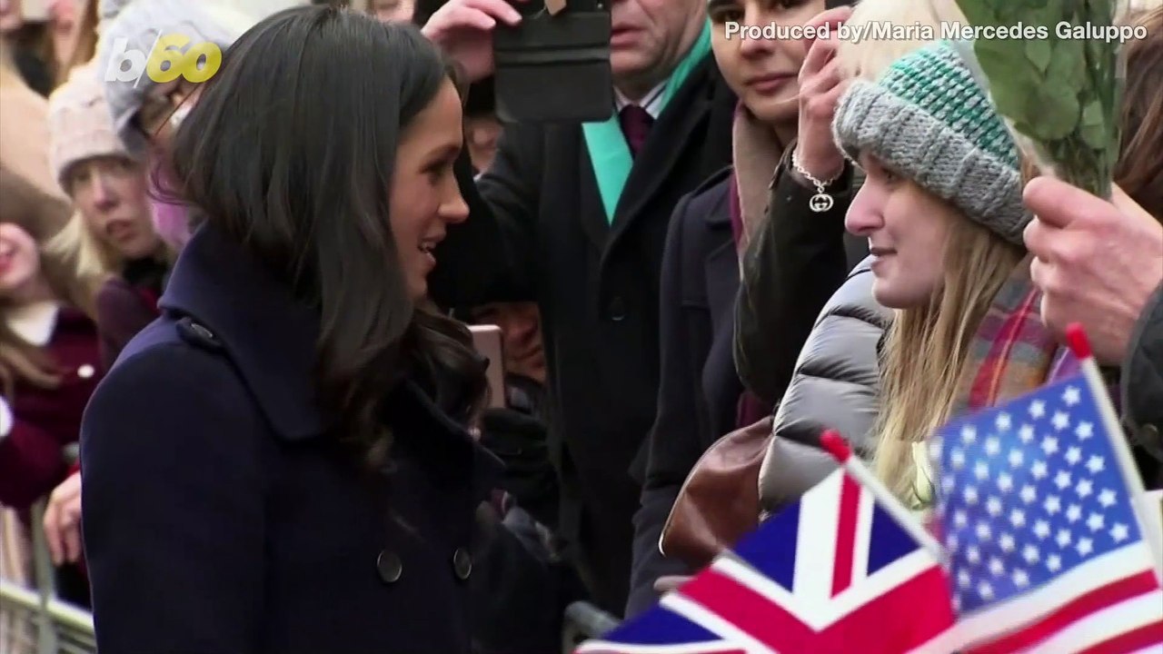 Meghan Markle Surprises School Children With Thank You Notes