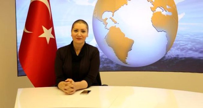 Kanseri yenen sunucu, televizyon programına peruksuz çıktı