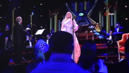 Engelli Kadının Tek Hayali Muazzez Ersoy'u Yakından Görmek