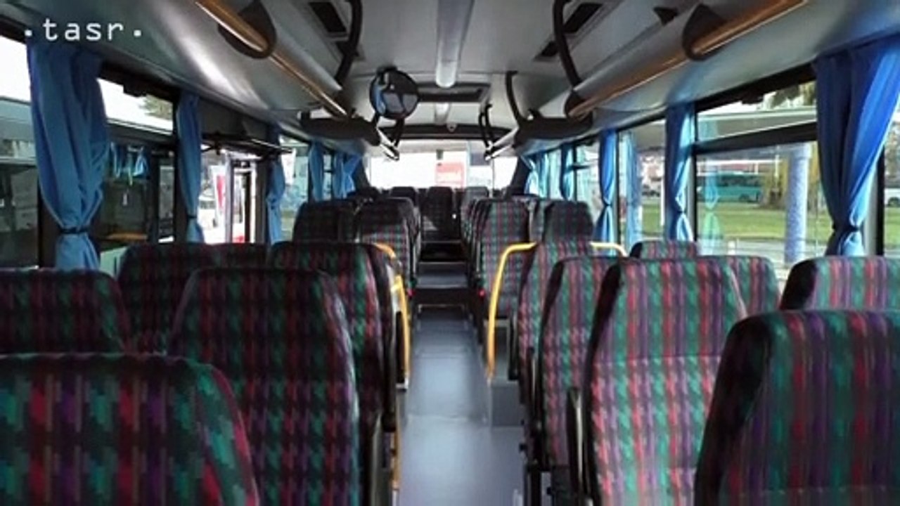 Do vozového parku SAD Prešov pribudlo desať nových autobusov