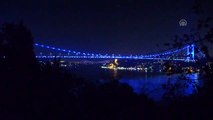 Fatih Sultan Mehmet Köprüsü, Dünya Çocuk Günü nedeniyle maviye büründü