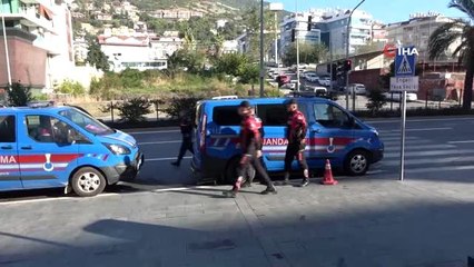 Ayşenur'un intiharına neden olan amcasının oğlu tutuklandı