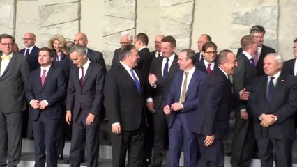 NATO Dışişleri Bakanları Toplantısı - Aile fotoğrafı (2)