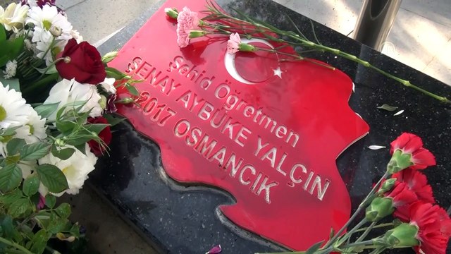 Şehit öğretmen Aybüke Yalçın, mezarı başında anıldı - ÇORUM
