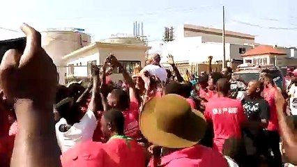 Le rappeur Djanii Alfa parmi les manifestants