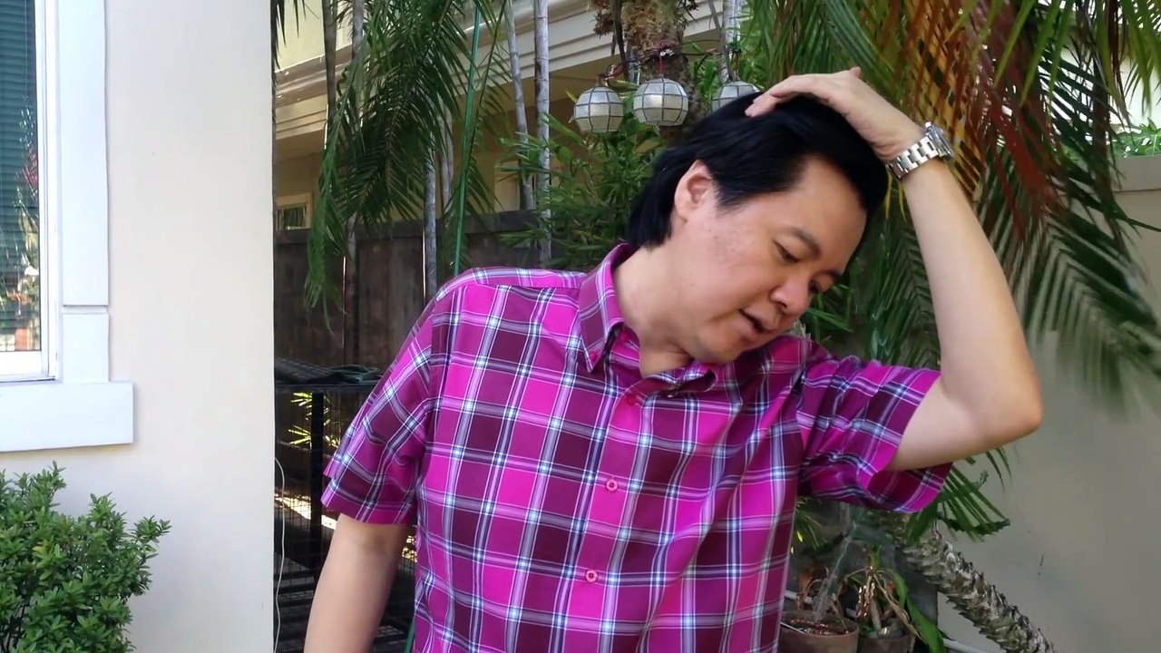 Neck Pain Tips & Stretch - Dr Willie Ong Health Blog