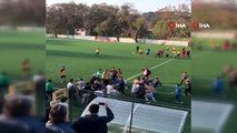Beykoz'da amatör maçta tekme ve yumruklu kavga kamerada
