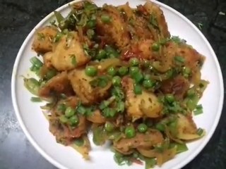 Télécharger la video: Fried Masala Idli Recipe _ स्वादिष्ट मसाला इडली _ Fried Idli Recipe _ Idli fry _