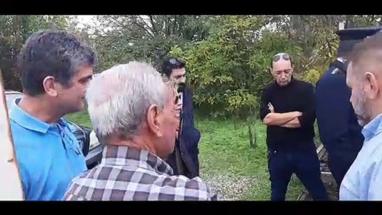 Οι κάτοικοι του Αυλακίου αντιδρούν στην έλευση προσφύγων στην ΒΟΜΒΥΞ