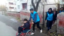 Kahramanmaraş'ta Suriyeli engelli çocuğa doğum günü sürprizi