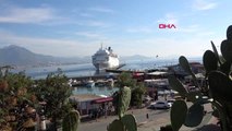 Antalya ingiliz turistleri taşıyan gemi alanya'ya demirledi
