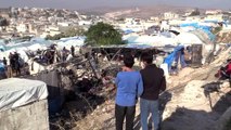AA, İdlib'de vurulan çadır kampı görüntüledi (2)