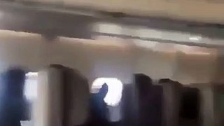 Passageiro de avião comercial filma OVNI pela janela