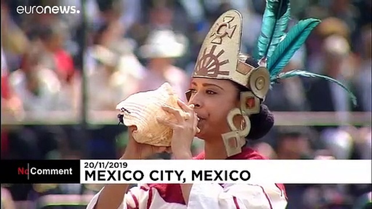 Mexikanische Revolution: Parade zum Jahrestag