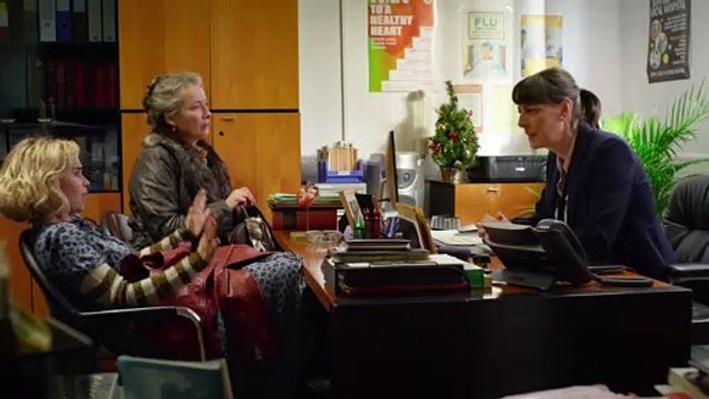 Last Christmas - Extrait du film - Petra contredit Kate chez le médecin