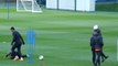 PSG - Verratti fait marquer le fils de Neymar d'une belle aile de pigeon à l'entraînement